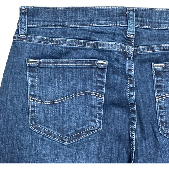 LEE Women’s Relaxed Fit Straight Leg Mid Rise Dark Blue Jeans SZ 10P Petite - Picture 6 of 10